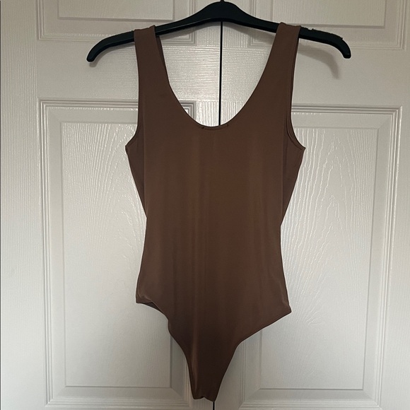 Ambiance Tan/light brown bodysuit with snap closure - Picture 4 of 4